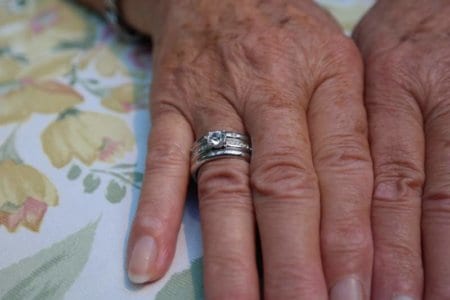 hands-ageing