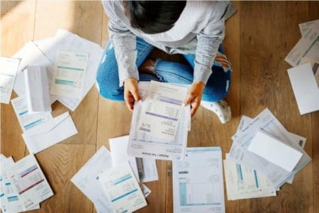 woman-managing-the-debt