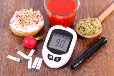 glucose-meter-with-accessories-for-diabetic
