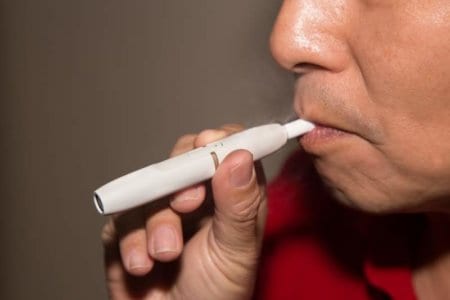 smoker-smoking-hybrid-smokeless-cigarette-device