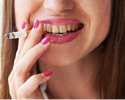 smoking-women-teeth